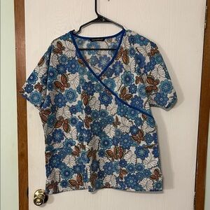 Cassandra O Blue and Orange Floral Butterfly Scrub Top PTP 24” 26” Length